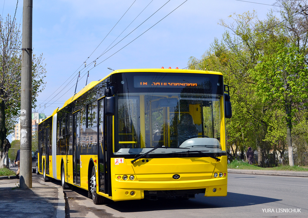 კიევი, Bogdan Т90110 № 2329; ლუცკი — New Bogdan trolleybuses კიევი, Bogdan Т90110 № 2329; ლუცკი — New Bogdan trolleybuses