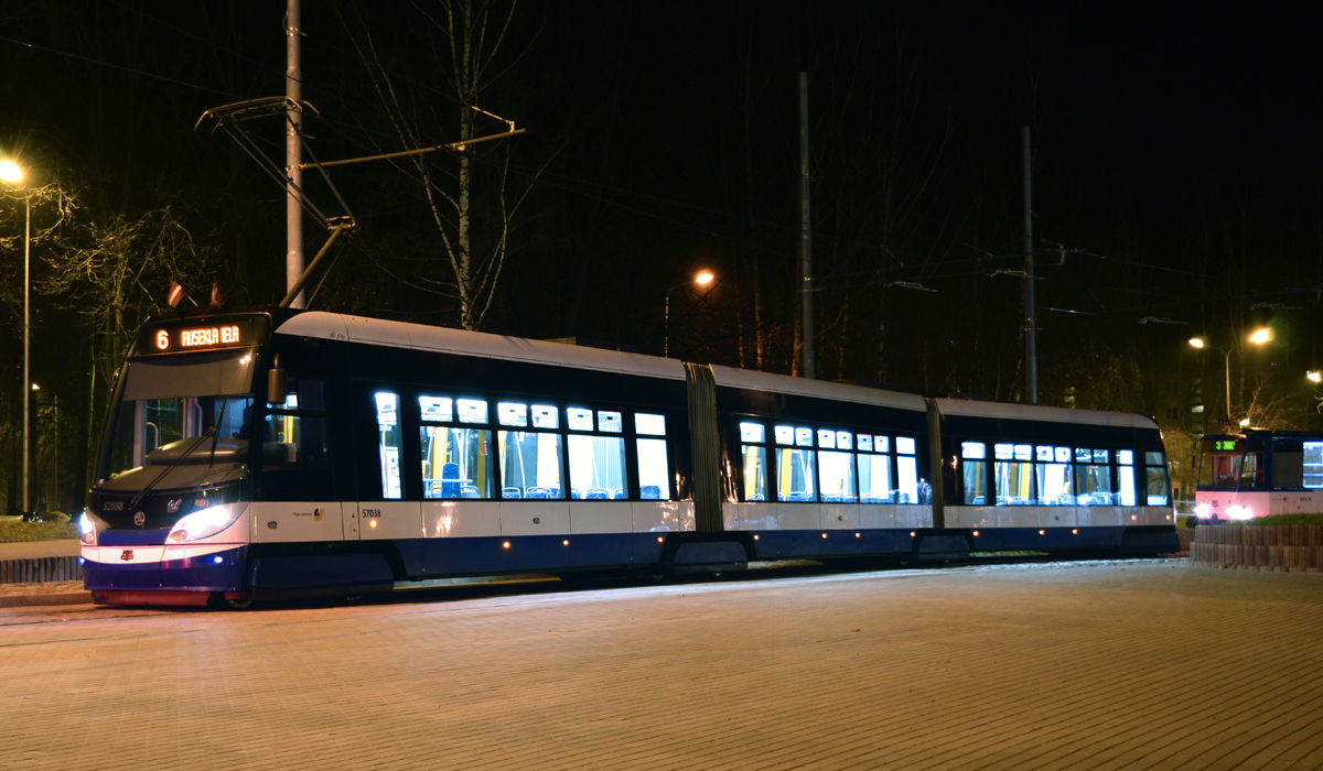 Riia, Škoda 15T ForCity Alfa Riga № 57038