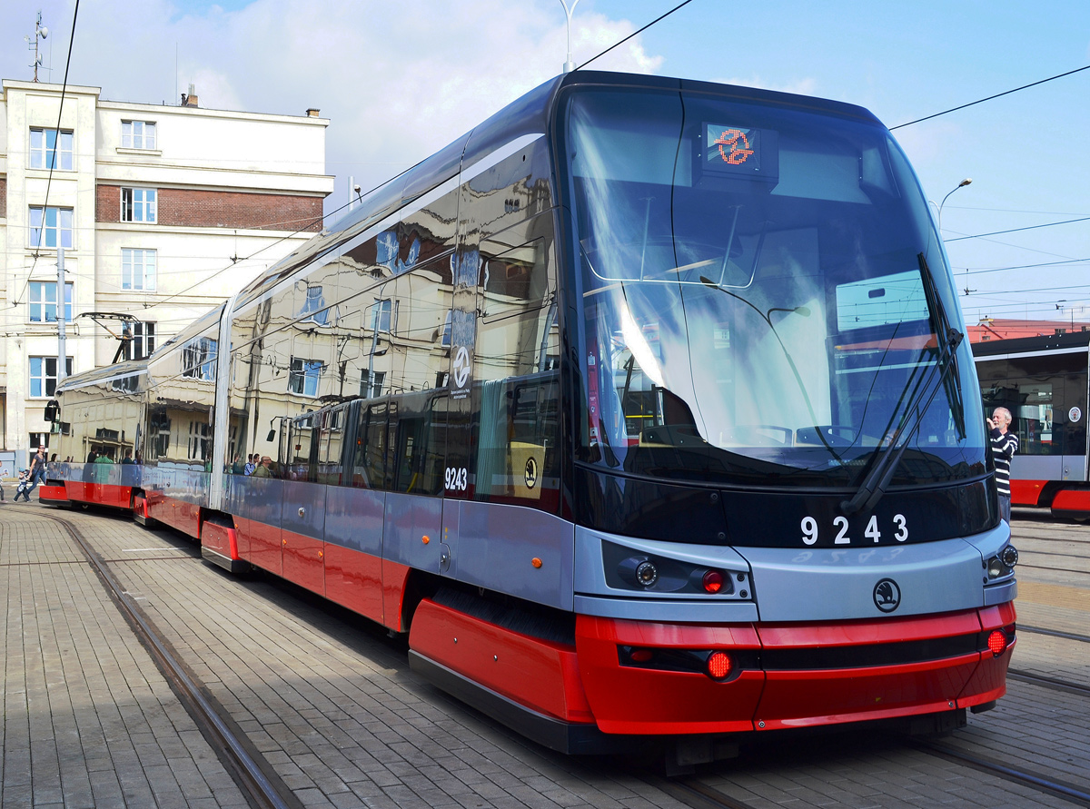 Прага, Škoda 15T3B ForCity Alfa Praha № 9243