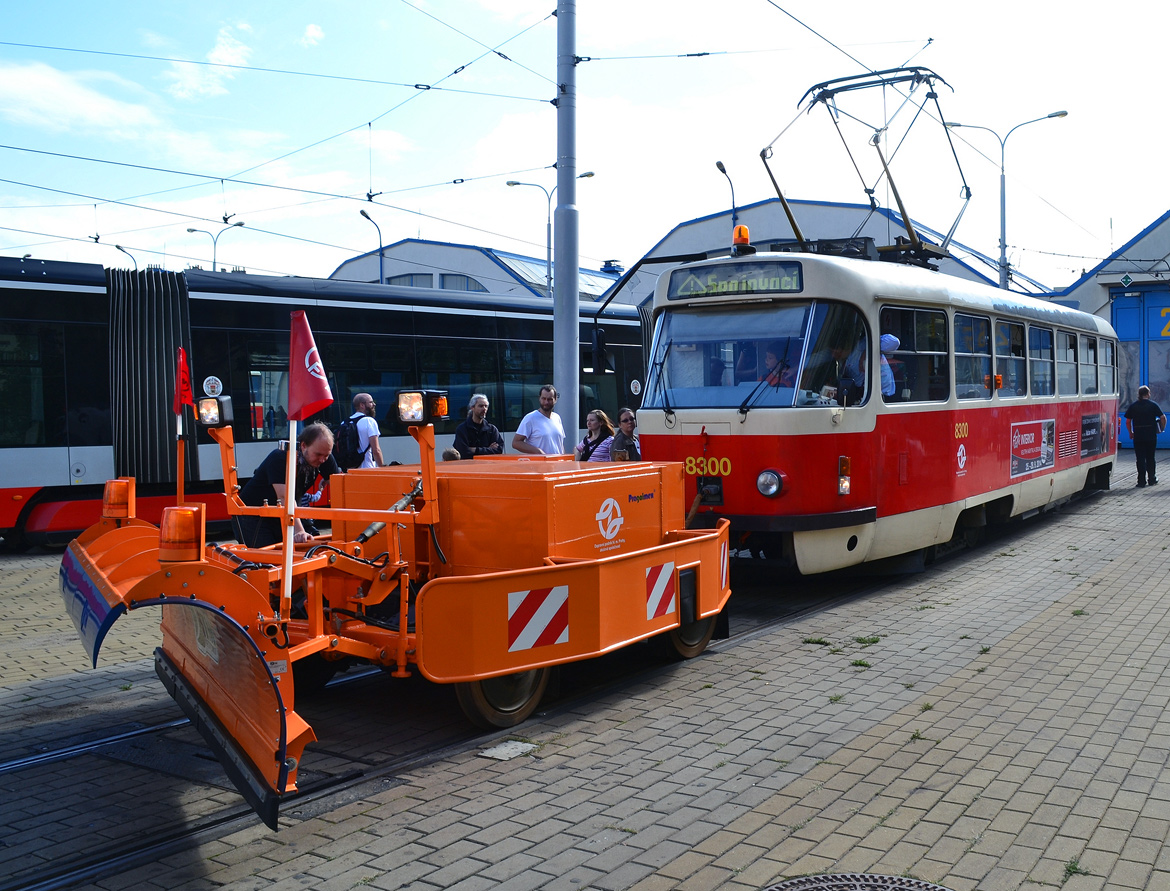 Прага, Tatra T3R.P № 8300