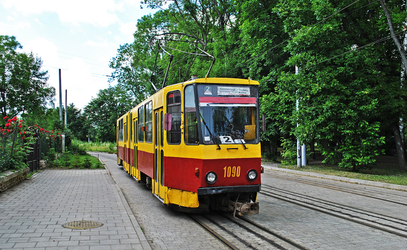 Львов, Tatra KT4SU № 1090