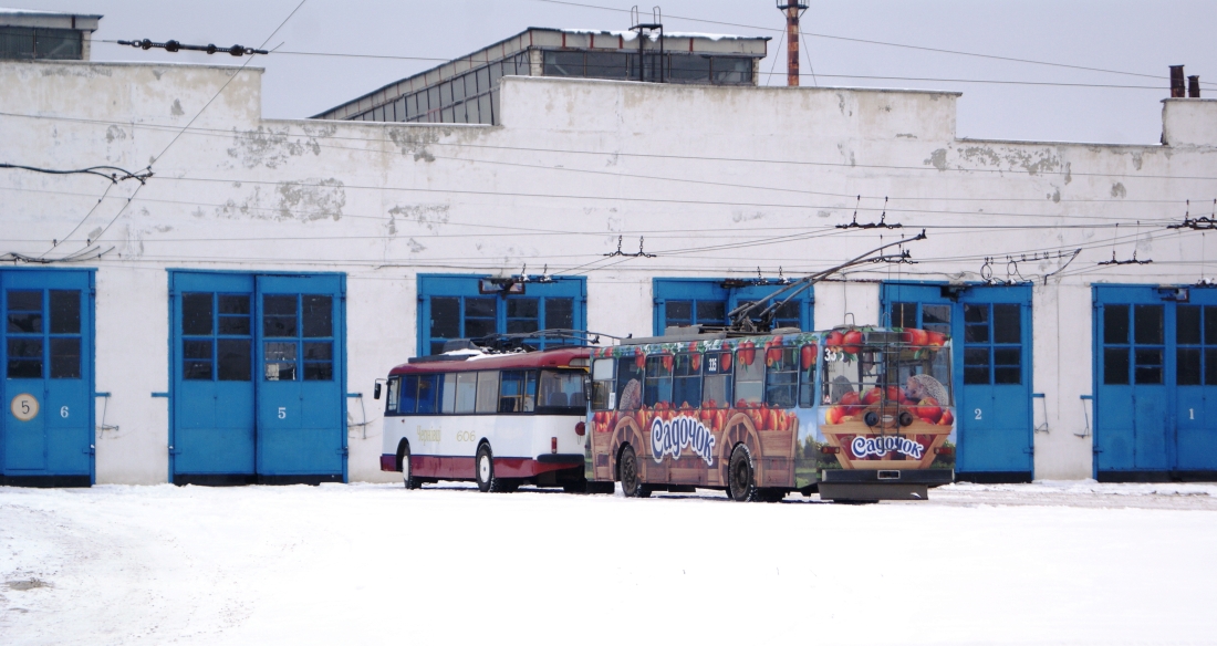 Черновцы, Škoda 14Tr03 № 335; Черновцы, Škoda 9TrH27 № 214