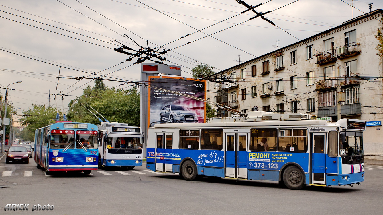 Владимир, ЗиУ-682Г-016.04 № 261; Владимир, ЗиУ-682В [В00] № 202