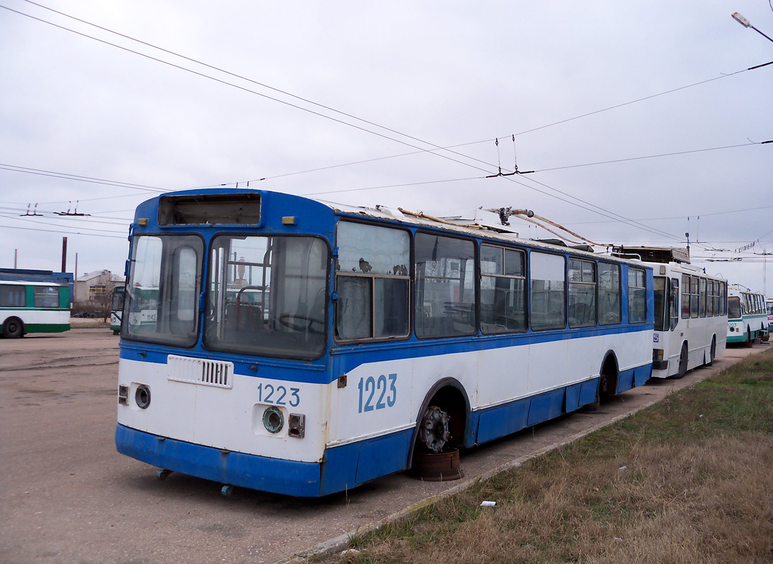 Sébastopol, ZiU-682G [G00] N°. 1223