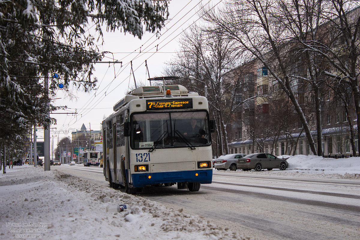 Стерлитамак, БТЗ-52764Р № 1321