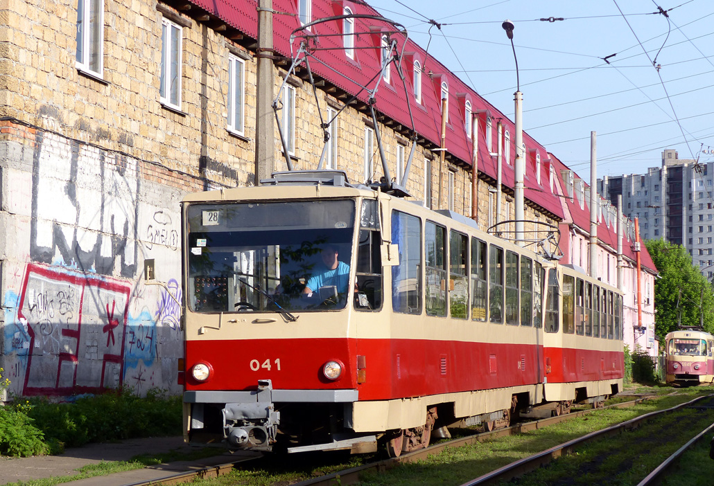 Киев, Tatra T6B5SU № 041