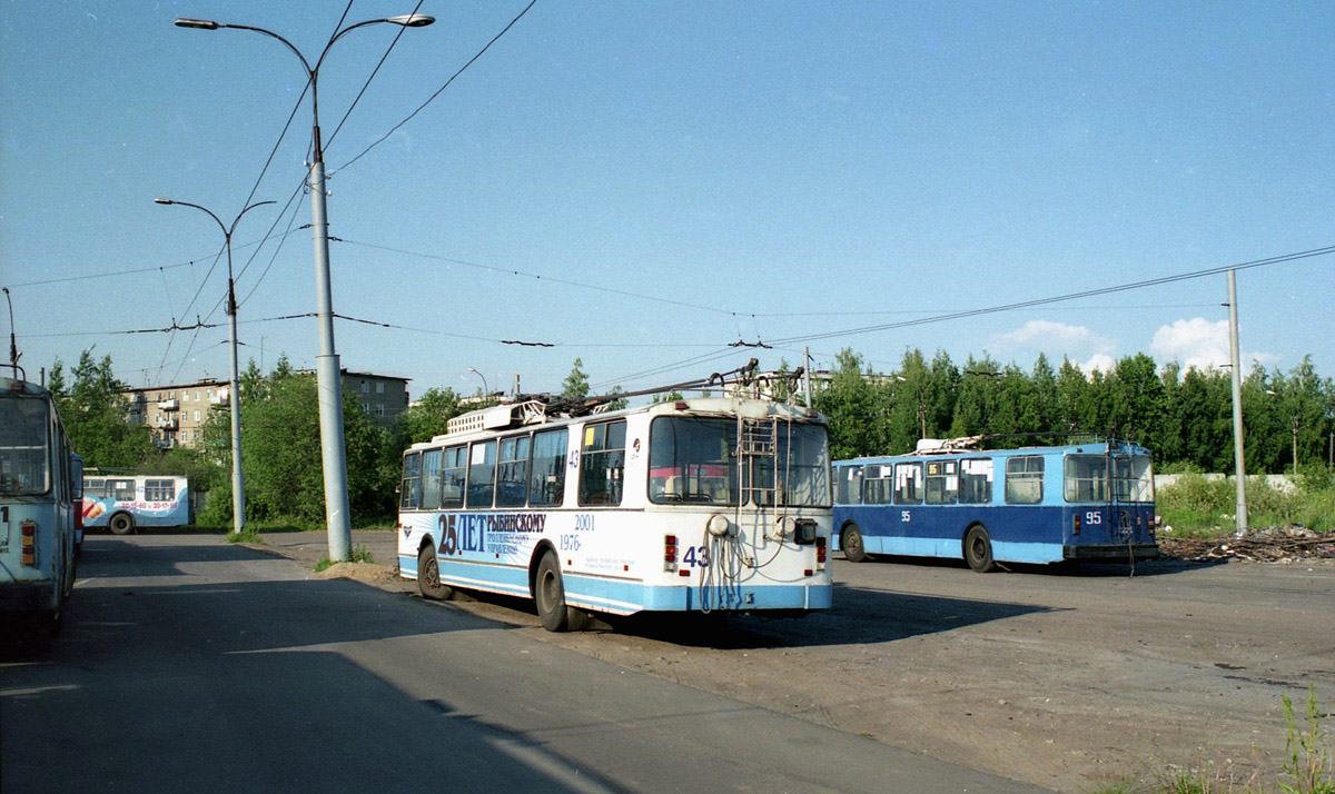 Рыбинск, АКСМ 101ПС № 43; Рыбинск, ЗиУ-682 (ВМЗ) № 95