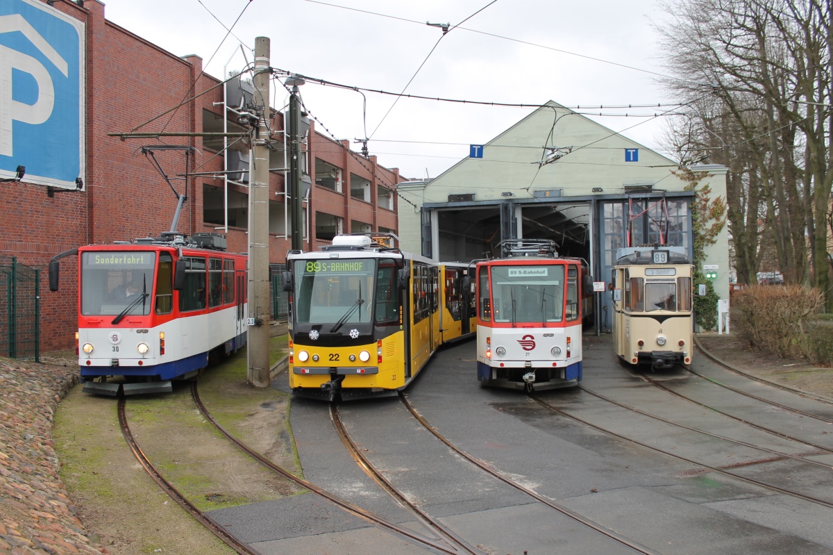 Штраусберг, Tatra KT8D5 № 21; Штраусберг, Reko TZ69 № 06