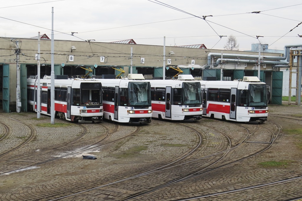 Брно, Tatra RT6N1 № 1804; Брно, Tatra RT6N1 № 1803; Брно, Tatra RT6N1 № 1802; Брно, Tatra RT6N1 № 1801 Брно, Tatra RT6N1 № 1804; Брно, Tatra RT6N1 № 1803; Брно, Tatra RT6N1 № 1802; Брно, Tatra RT6N1 № 1801
