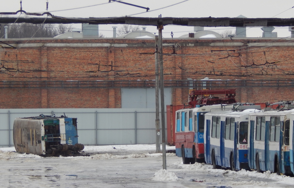 Орёл, ЗиУ-682 КВР Орел № 080; Орёл, ВМЗ-100 № 050; Орёл, КТГ-2 № 010
