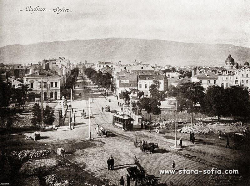 София — Албум «София 1912» (1912); София — Исторически снимки — Трамвайна инфраструктура (1901–1942); София — Исторически снимки — Трамвайни мотриси (1901–1942)