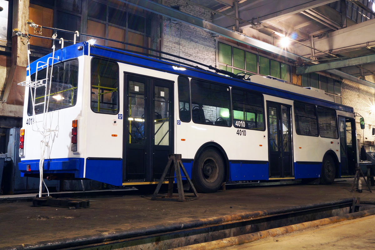 Барнаул, ВМЗ-52981 № 4010