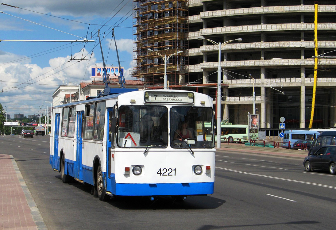 Минск, ЗиУ-АКСМ (АКСМ 100) № 4221