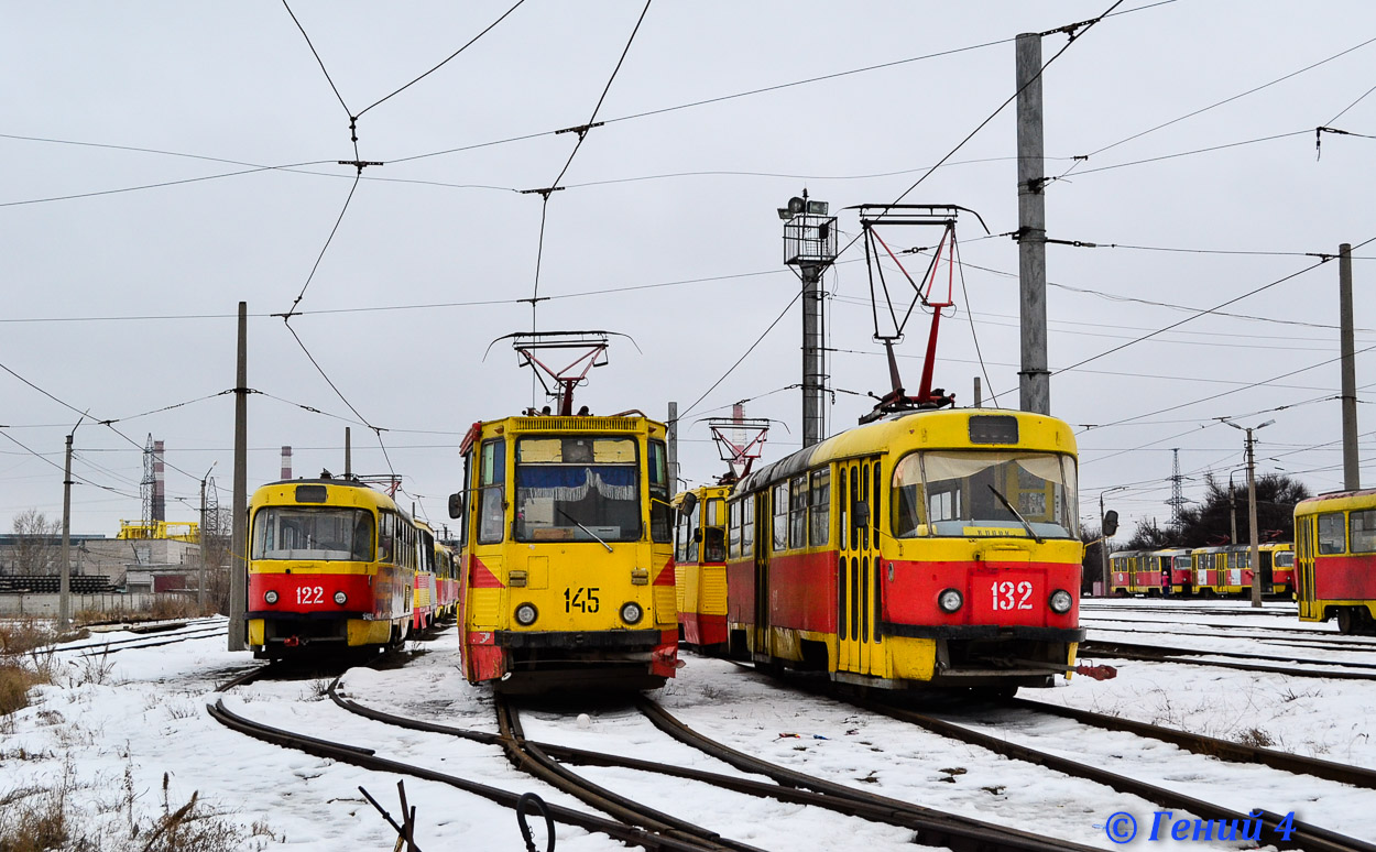 Volžski, Tatra T3SU # 122; Volžski, 71-605 (KTM-5M3) # 145; Volžski, Tatra T3SU # 132; Volžski — Tram Depot