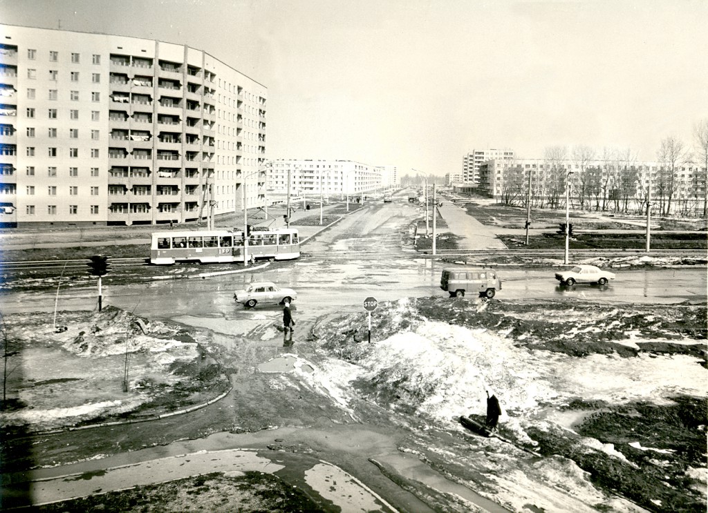 Нижнекамск, 71-605 (КТМ-5М3) № 80; Нижнекамск — Старые фотографии