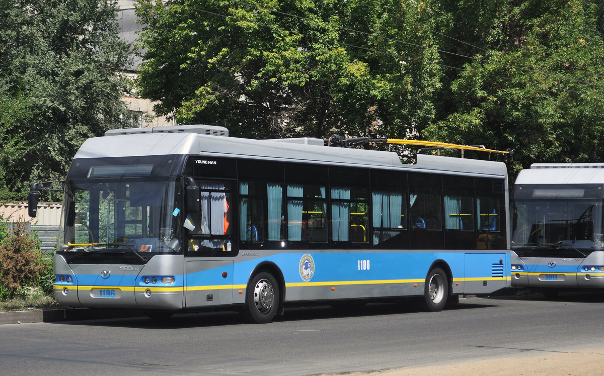 Алматы, YoungMan JNP6120GDZ (Neoplan Kazakhstan) № 1196