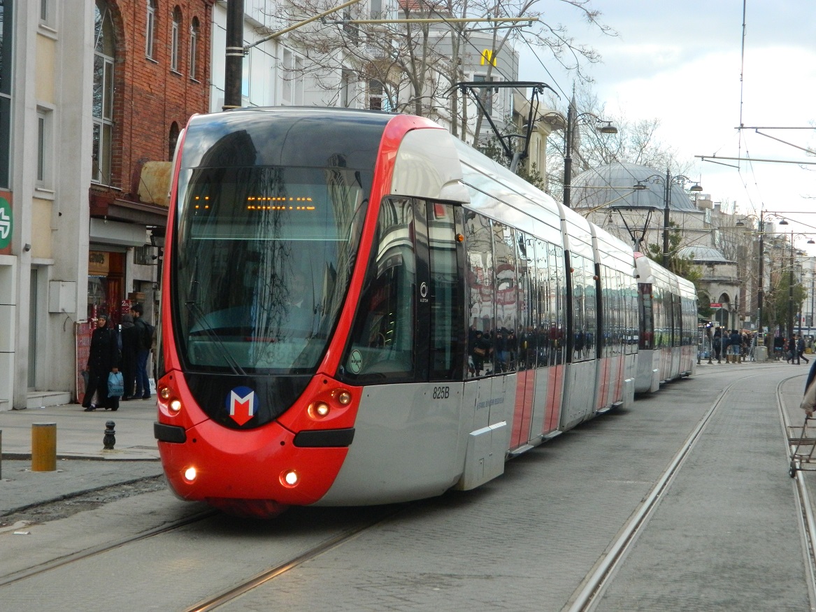 Стамбул, Alstom Citadis 304 № 825