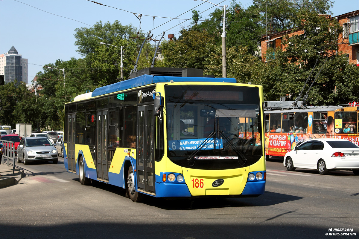 Krasnodar, VMZ-5298.01 “Avangard” č. 186