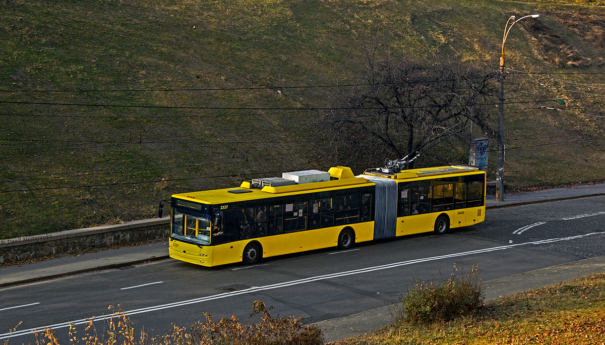 Kyjiw, Bogdan Т90110 Nr. 2327
