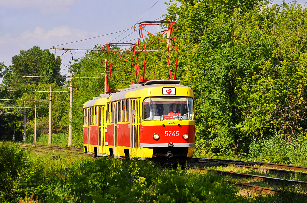 Volgograda, Tatra T3SU № 5745