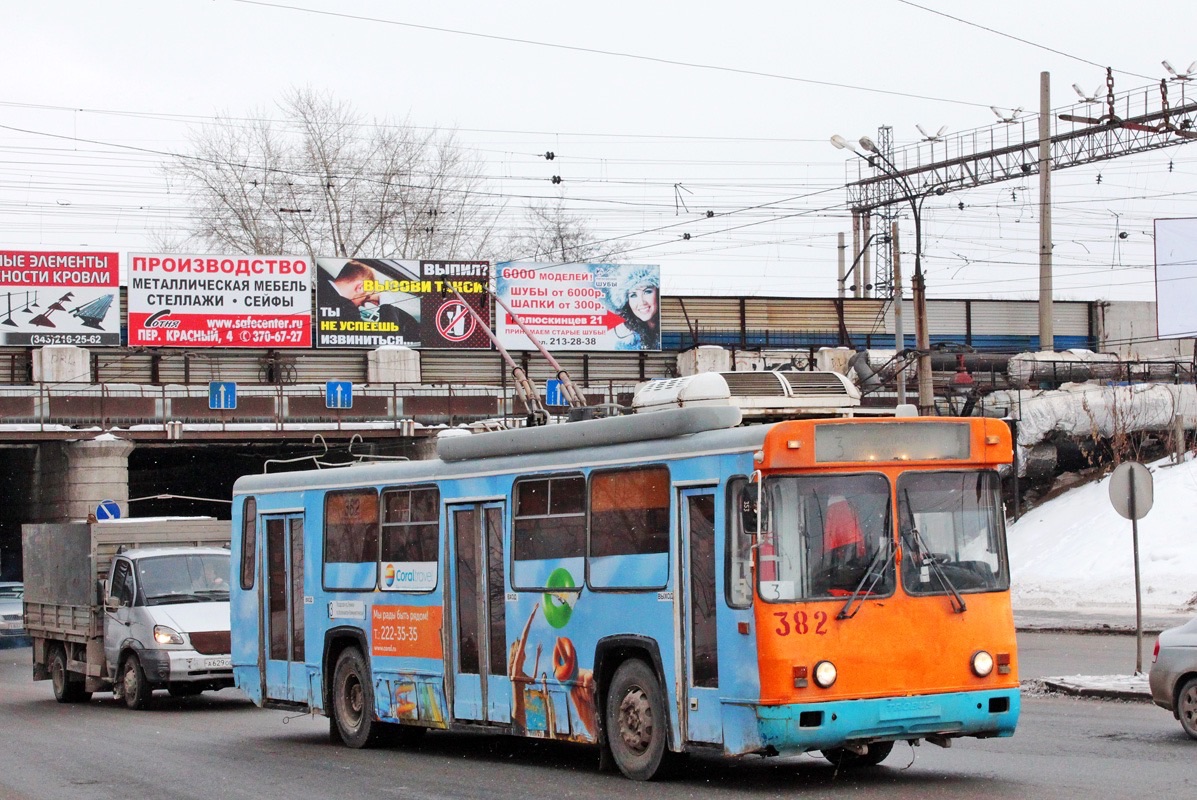 Екатеринбург, БТЗ-5276-04 № 382 Екатеринбург, БТЗ-5276-04 № 382