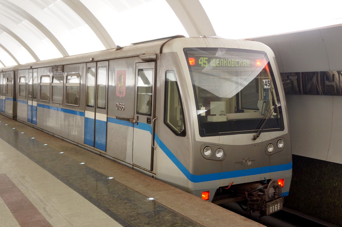 Москва, 81-740.1 «Русич» № 0166