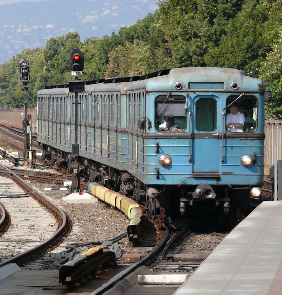 Budapešta, Ev № 100