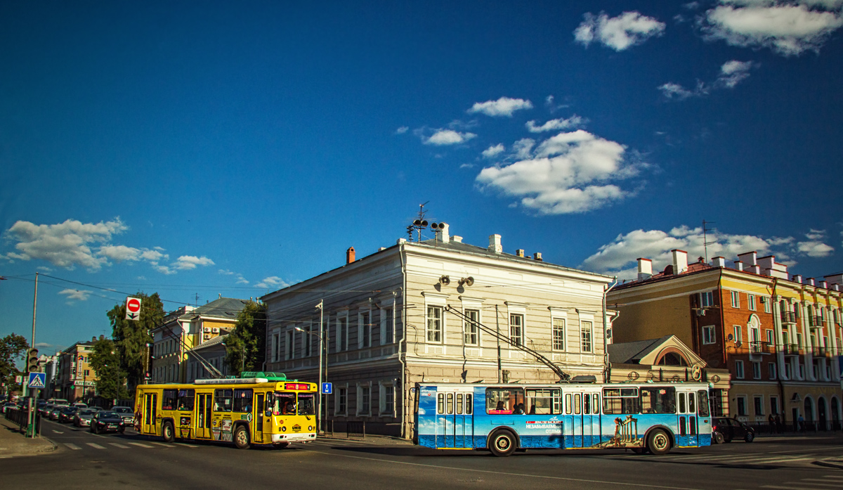 Казань, БТЗ-5276-04 № 2244; Казань, ЗиУ-682В-012 [В0А] № 1305