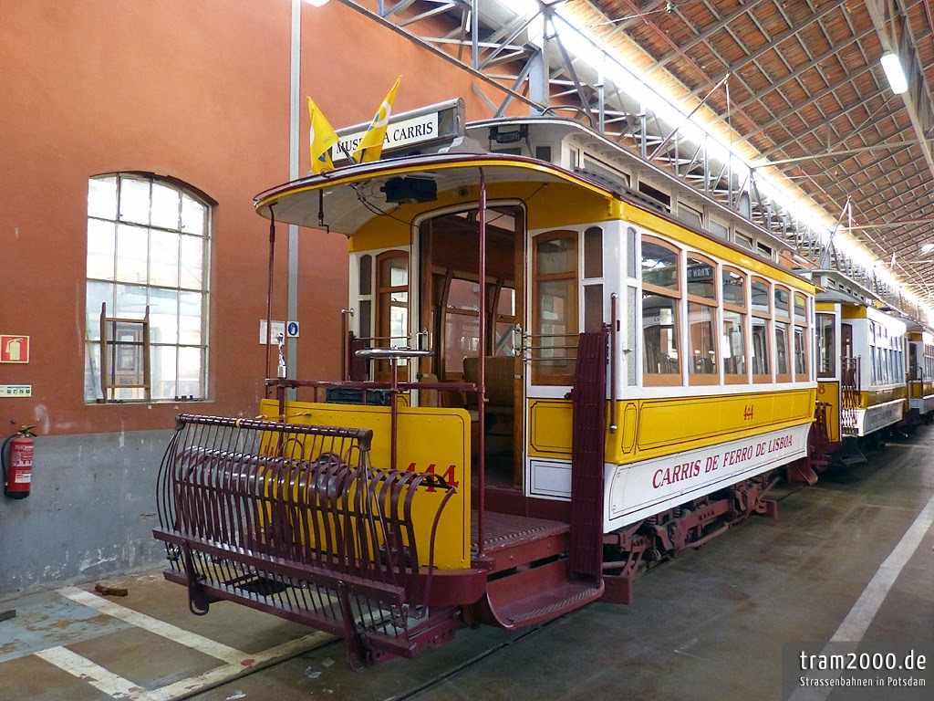 Lisbon, St. Louis 2-axle motor car nr. 444; Lisbon — Trams: Museu da Carris