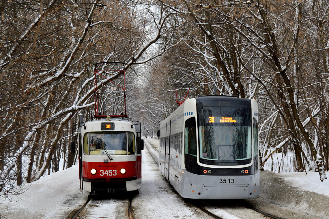 Moszkva, MTTCh — 3453; Moszkva, 71-414 (Pesa Fokstrot) — 3513