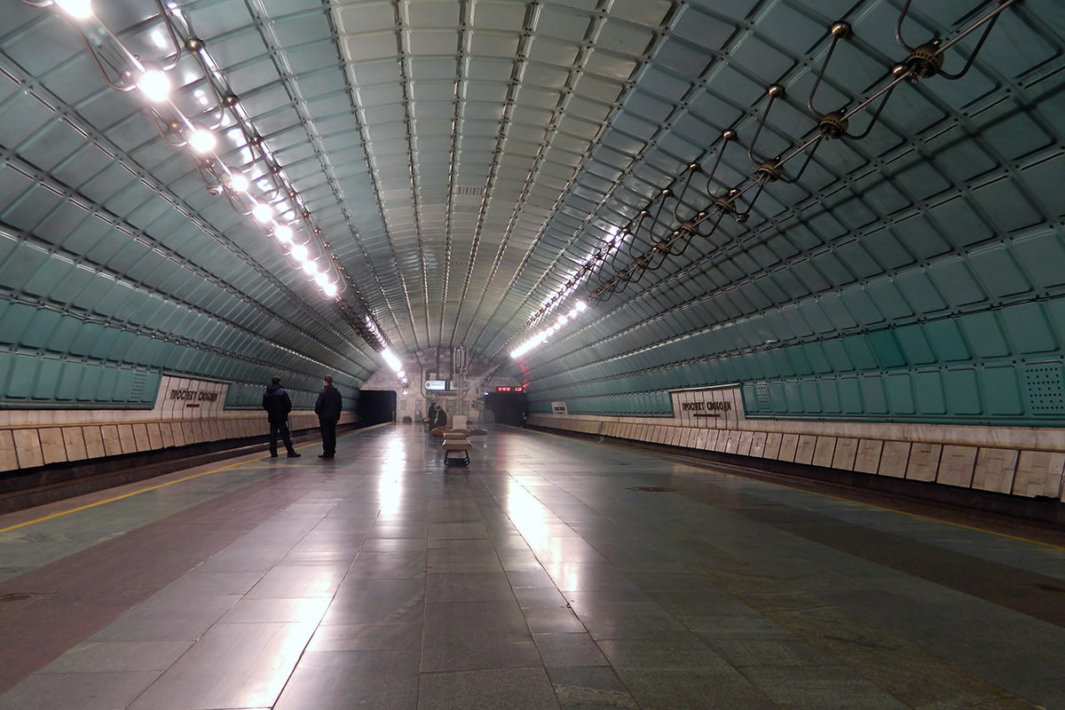 Днепр — Метрополитен