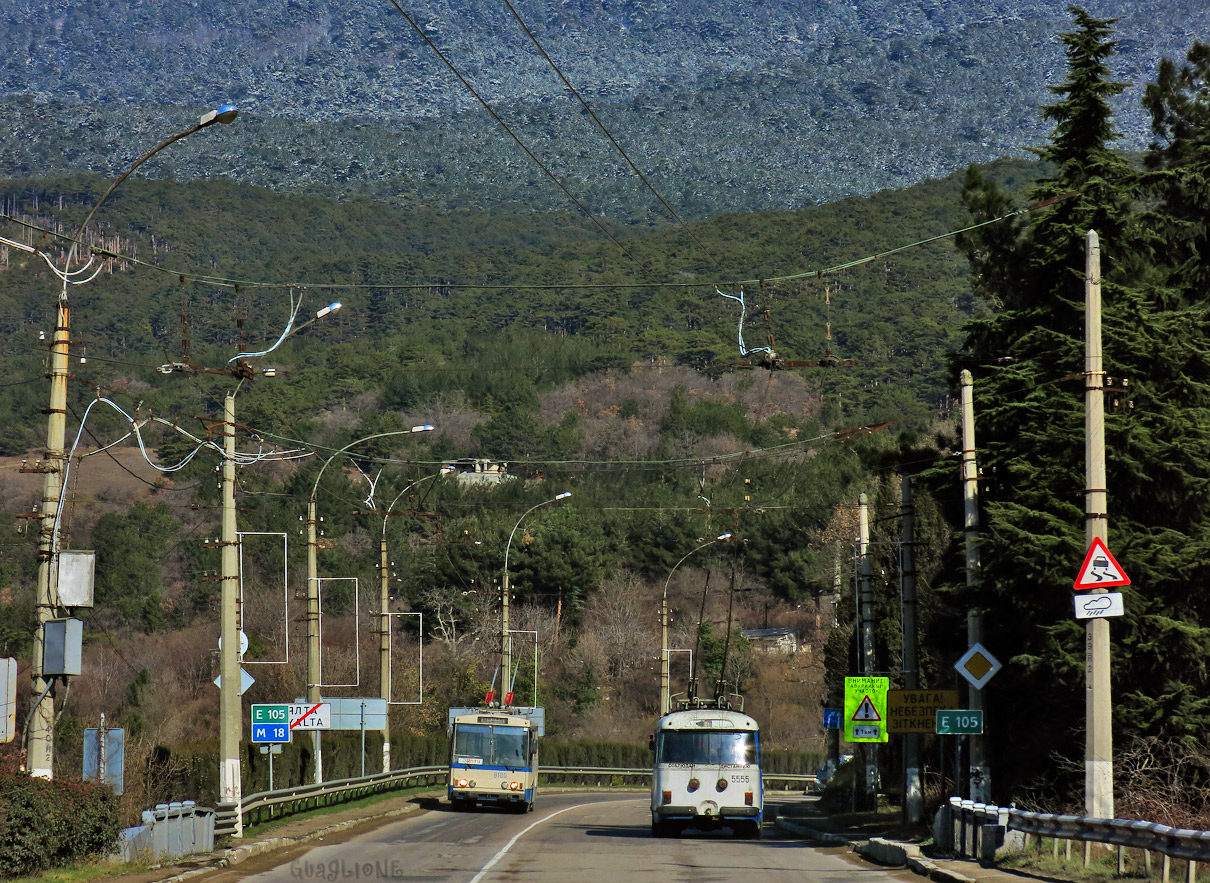 Крымский троллейбус, Škoda 14Tr89/6 № 8100; Крымский троллейбус, Škoda 9Tr21 № 5555