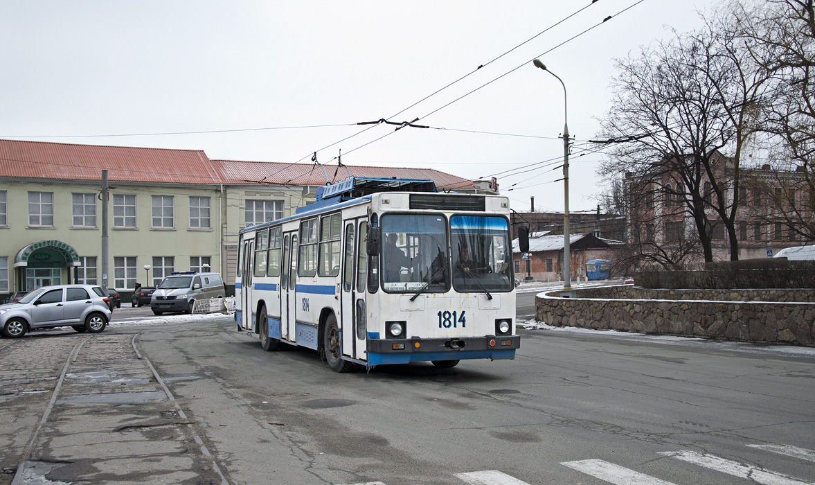 Мариуполь, ЮМЗ Т2 № 1814