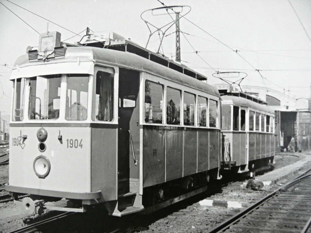 Budapest, BKVT V (GVF) Nr. 1904; Budapest, BKVT V (Ganz) Nr. 1905; Budapest — Museen