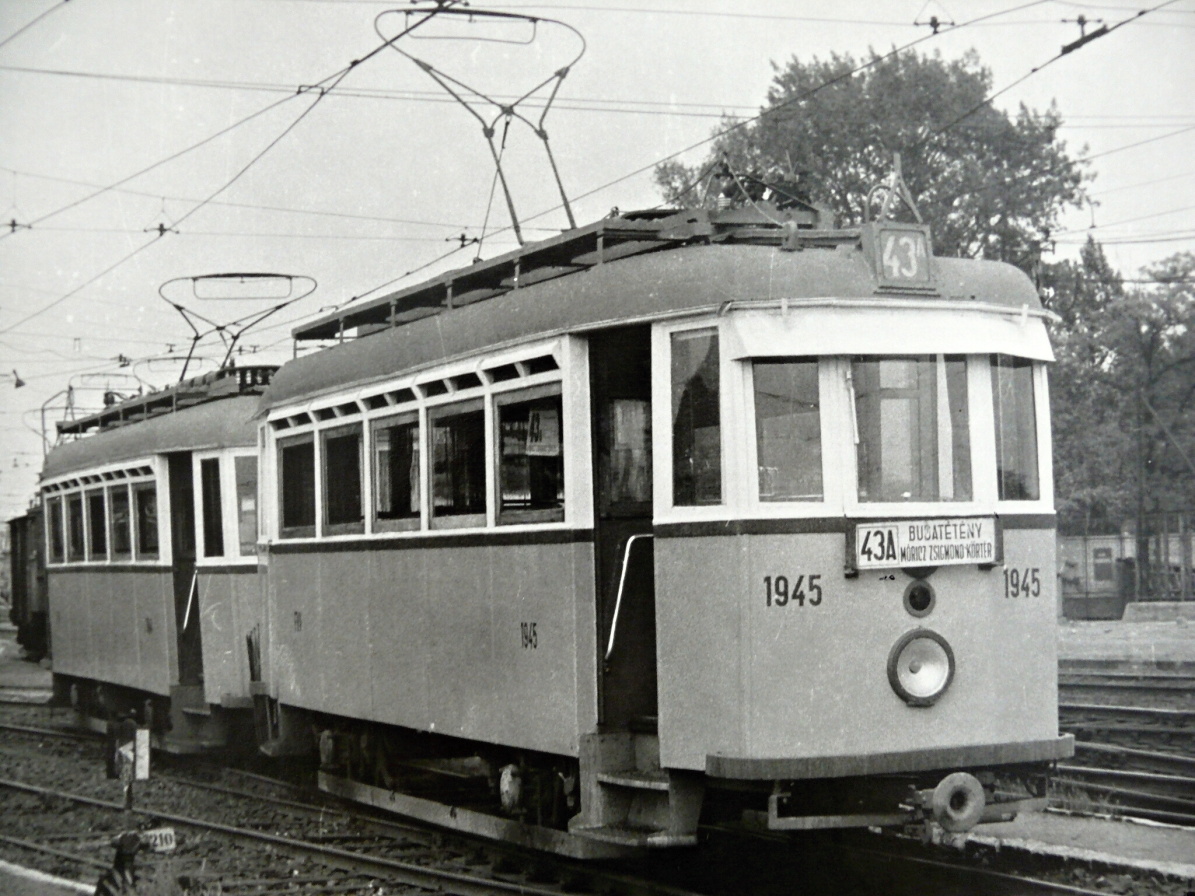 Будапешт, M V № 1945; Будапешт — Музеи