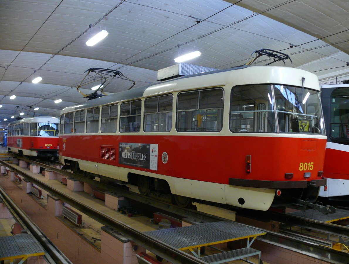 Прага, Tatra T3M2-DVC № 8015 Прага, Tatra T3M2-DVC № 8015
