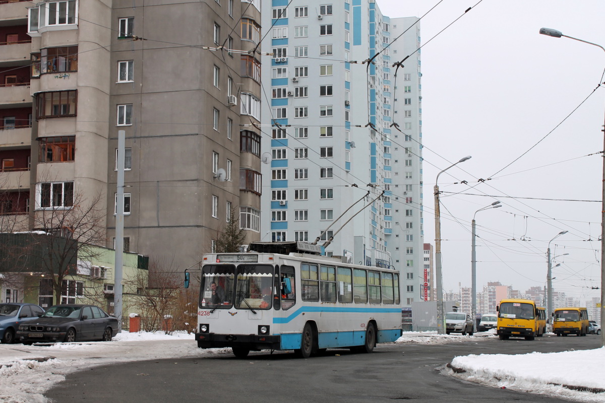 Kyjev, YMZ T2 č. 4238