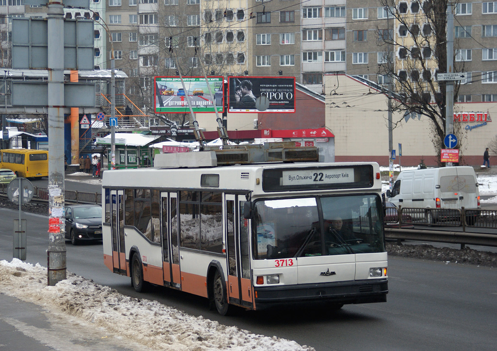 Kijev, MAZ-103T Br. 3713
