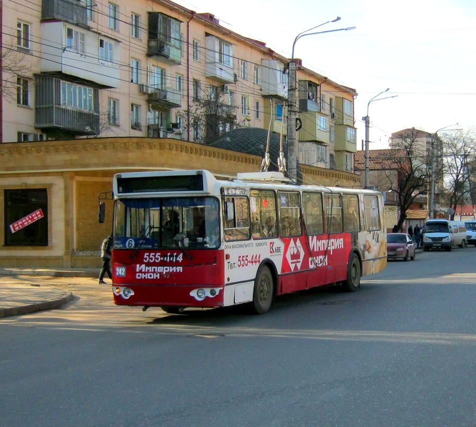 Махачкала, ЗиУ-682Г-016.05 № 242