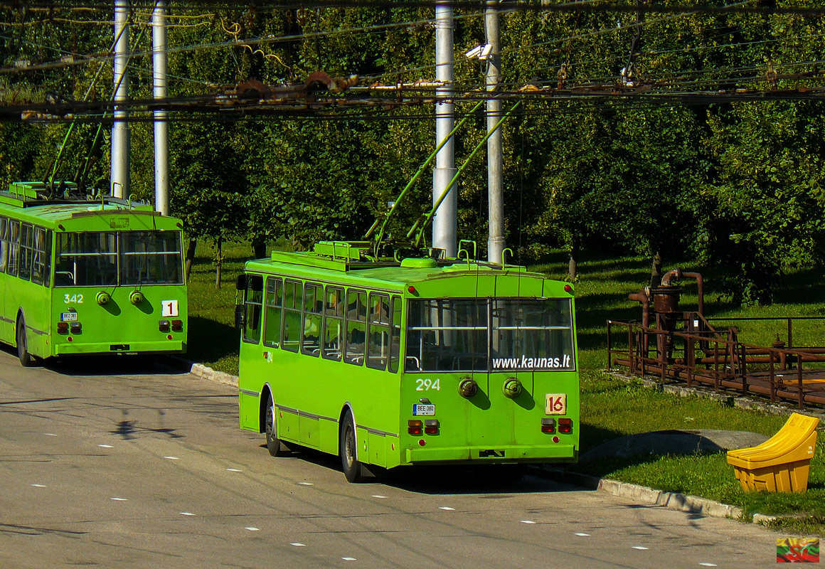 Каунас, Škoda 14Tr02/6 № 294