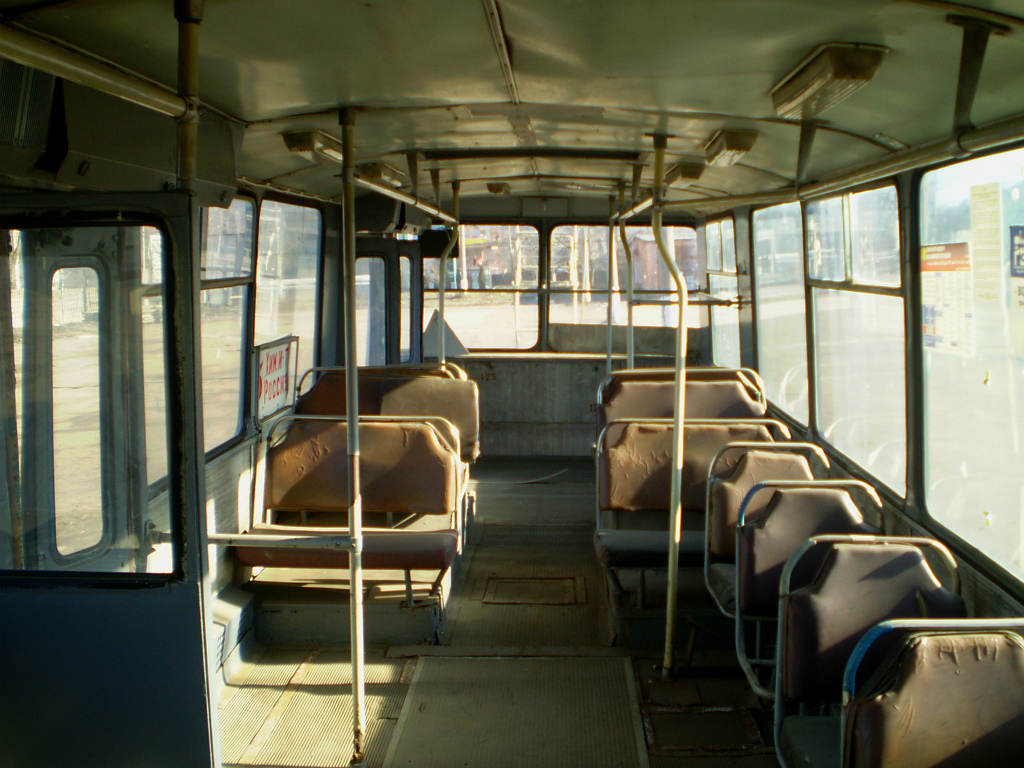 Тверь, ЗиУ-682ГН № 1; Тверь — Салоны и кабины троллейбусов