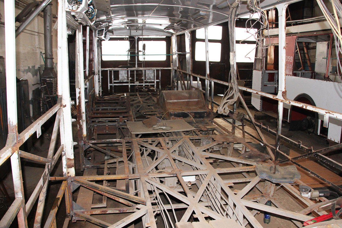 Dzerjinsk, ZiU-682G-016.02 N°. 058