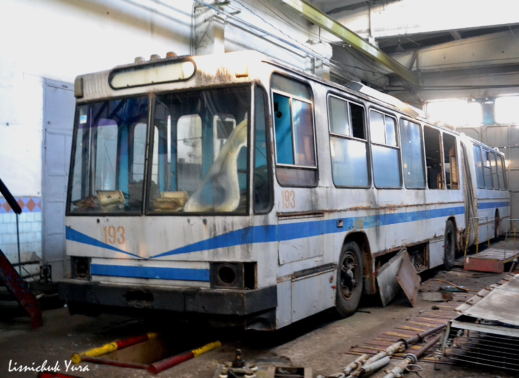 Луцк, ЮМЗ Т1 № 193