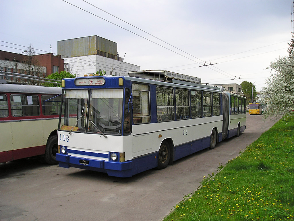 Ровно, ЮМЗ Т1 № 118