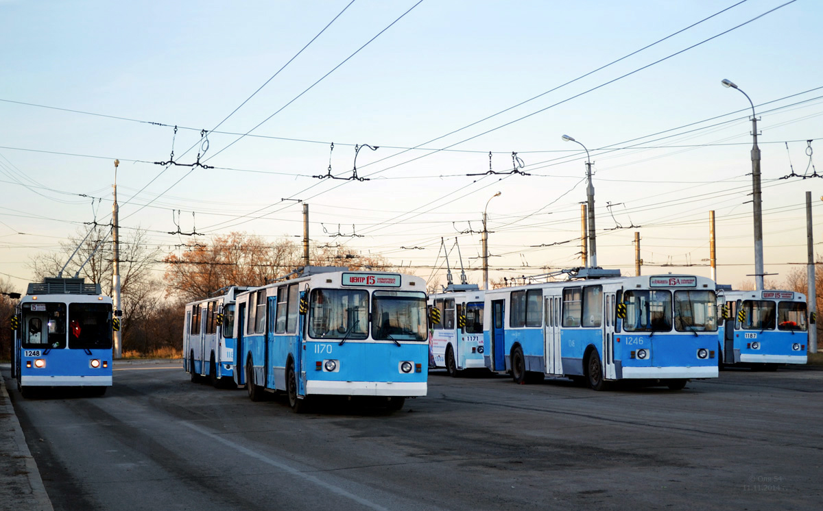 Волгоград, Волгоградец-5288 № 1248; Волгоград, ЗиУ-682В-012 [В0А] № 1170; Волгоград, ЗиУ-682В-012 [В0А] № 1246
