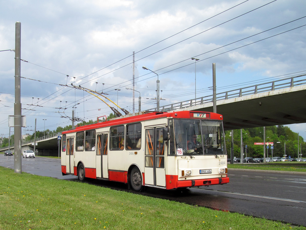 Vilnius, Škoda 14Tr02/6 Br. 2484