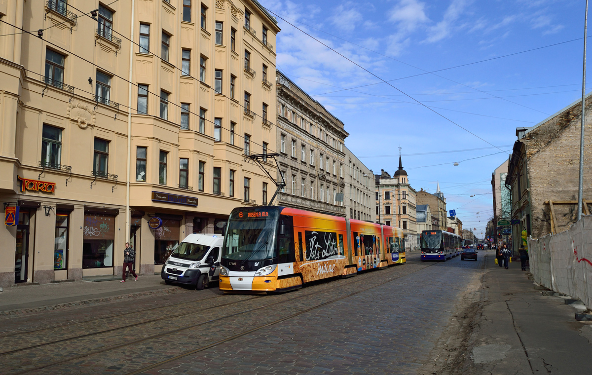 Рига, Škoda 15T ForCity Alfa Riga № 57103