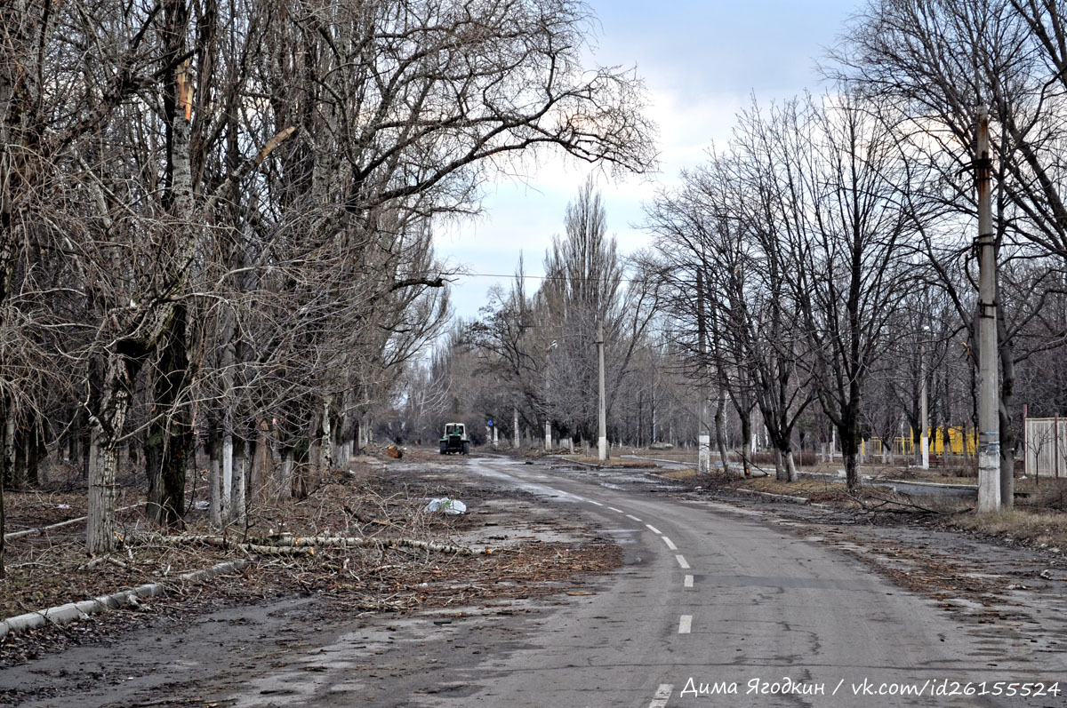 Донецк — Повреждения от военных действий; Донецк — Разные троллейбусные фотографии