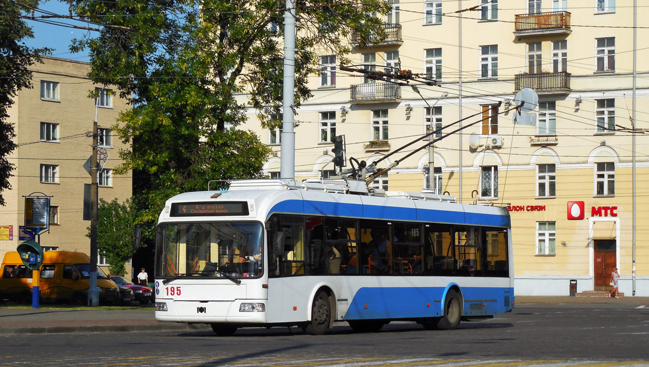 Витебск, БКМ 321 № 195