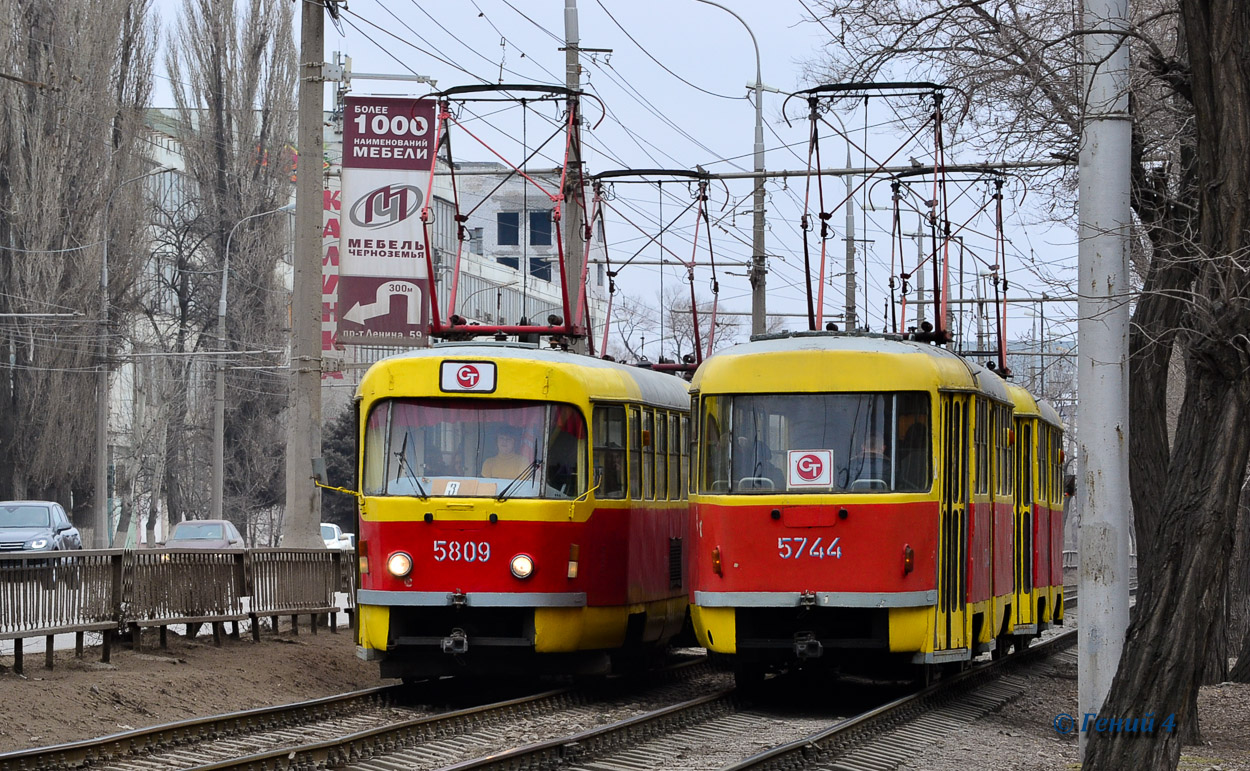 Волгоград, Tatra T3SU № 5809; Волгоград, Tatra T3SU № 5744